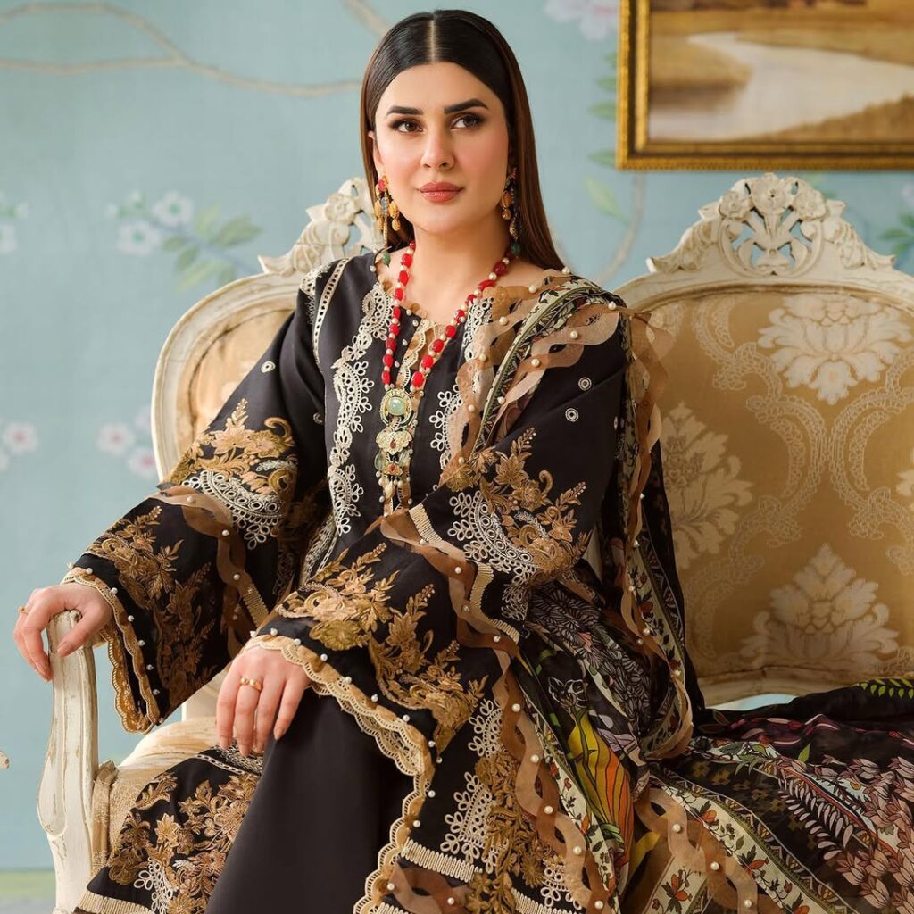 Kubra Khan