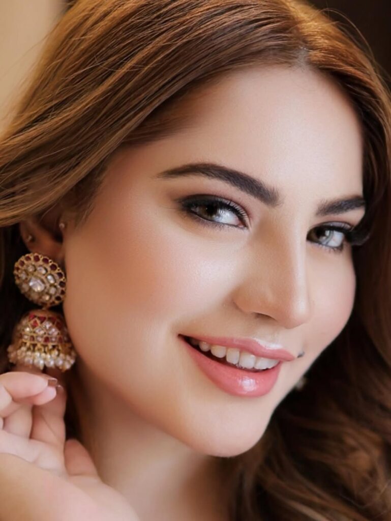 Neelam Muneer