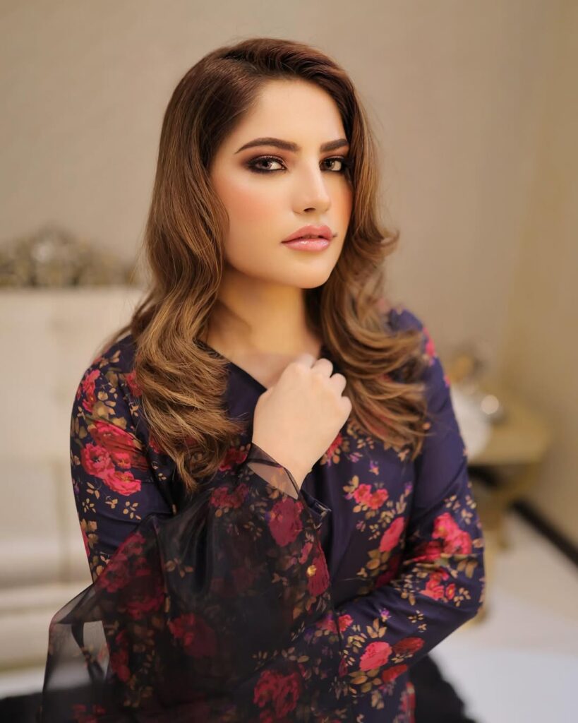 Neelam Muneer